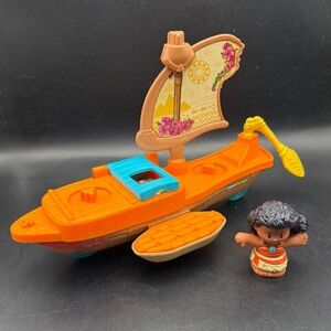 Fisher Price Little People Disney Moana Rolling Canoe Sail Boat Set W/Princess